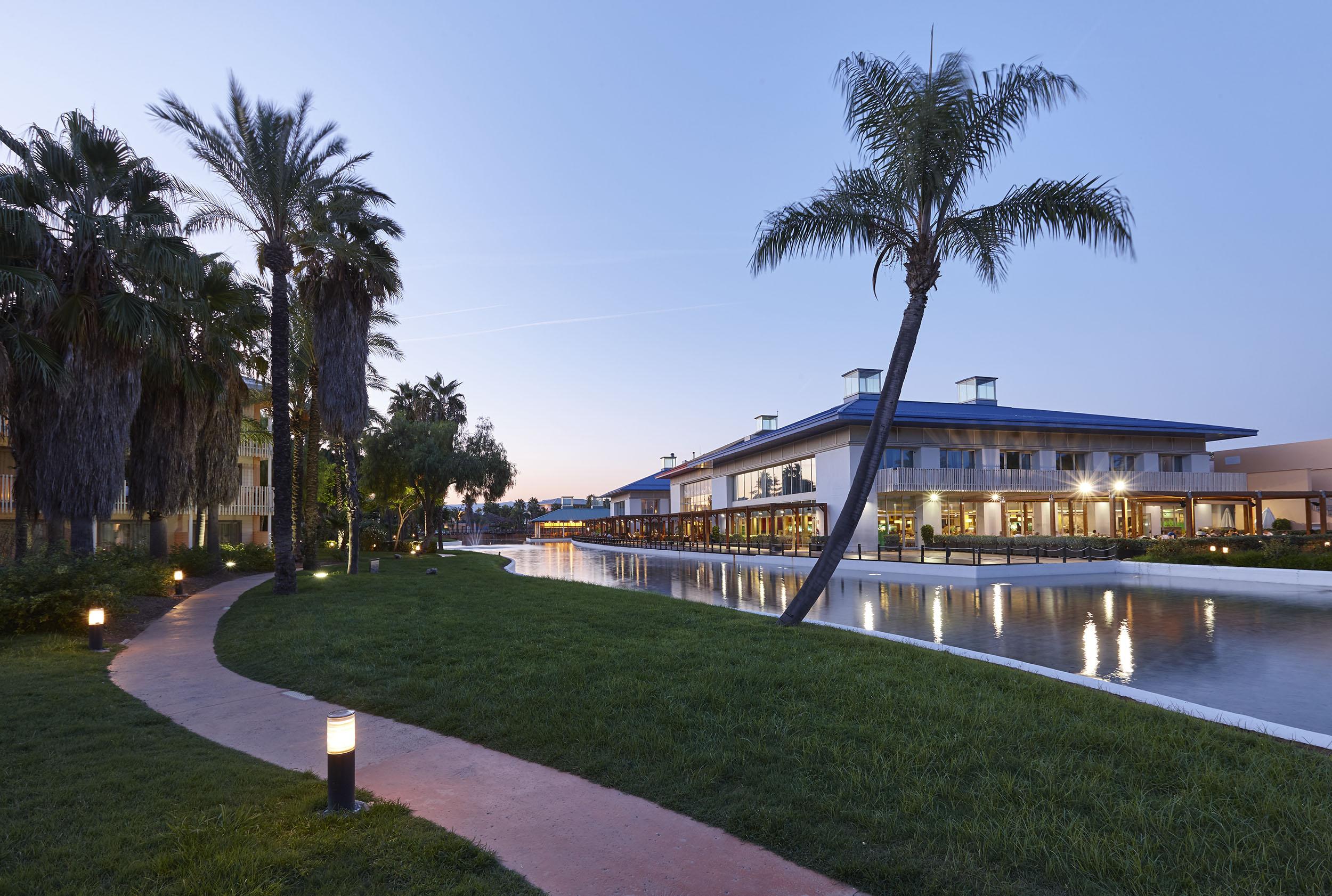 Portaventura Hotel Caribe - Includes Unlimited Access To Portaventura Park & 1 Access To Ferrari Land Salou Exteriör bild