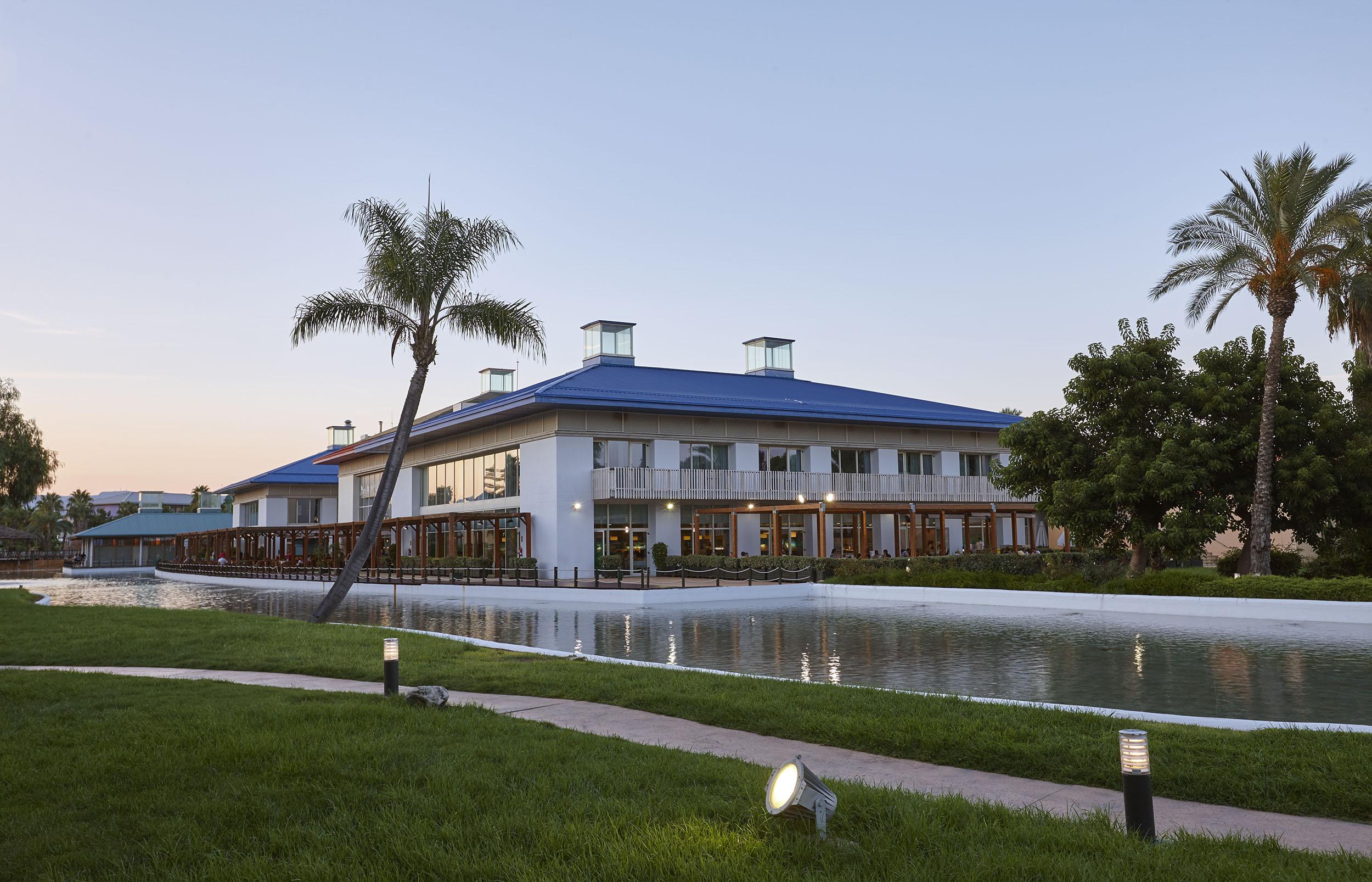 Portaventura Hotel Caribe - Includes Unlimited Access To Portaventura Park & 1 Access To Ferrari Land Salou Exteriör bild